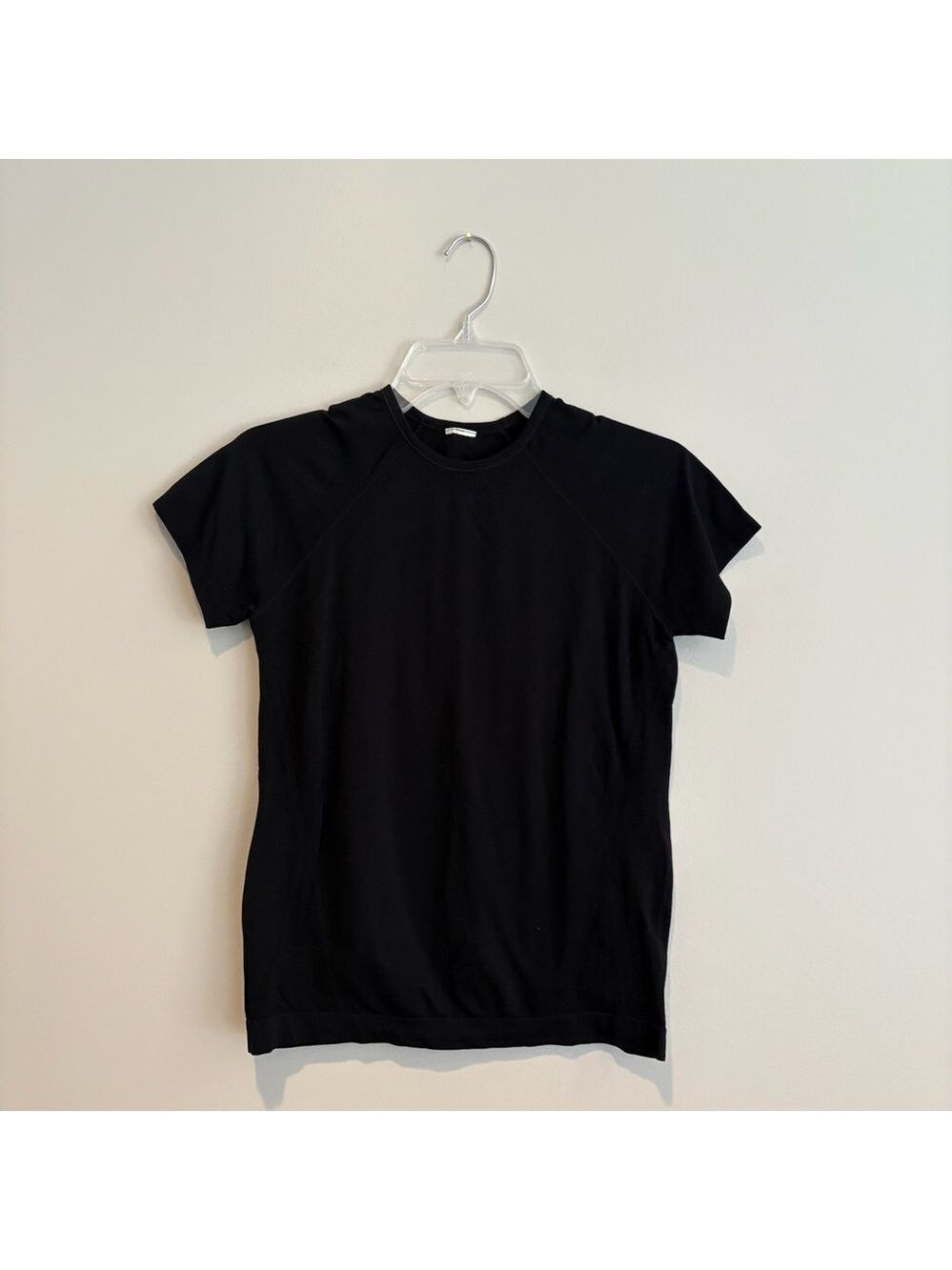 Athleta Classic Black Athletic Top Size XS